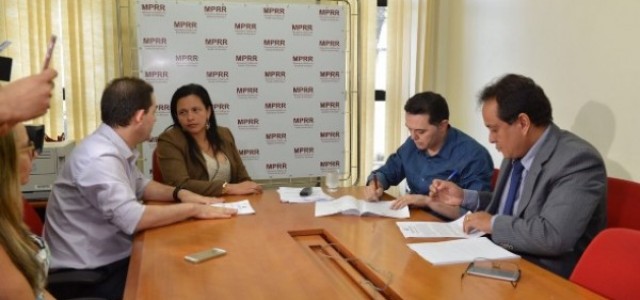 Órgãos de controle e Sesau assinam TAC para fornecimento de alimentação adequada às unidades de saúde