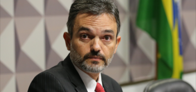 ‘Pessoal da política não gosta de dizer não’ diz Procurador do Ministério Público junto ao TCU